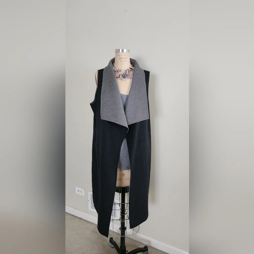Calvin Klein Reversible wool vest - Picture 2 of 12